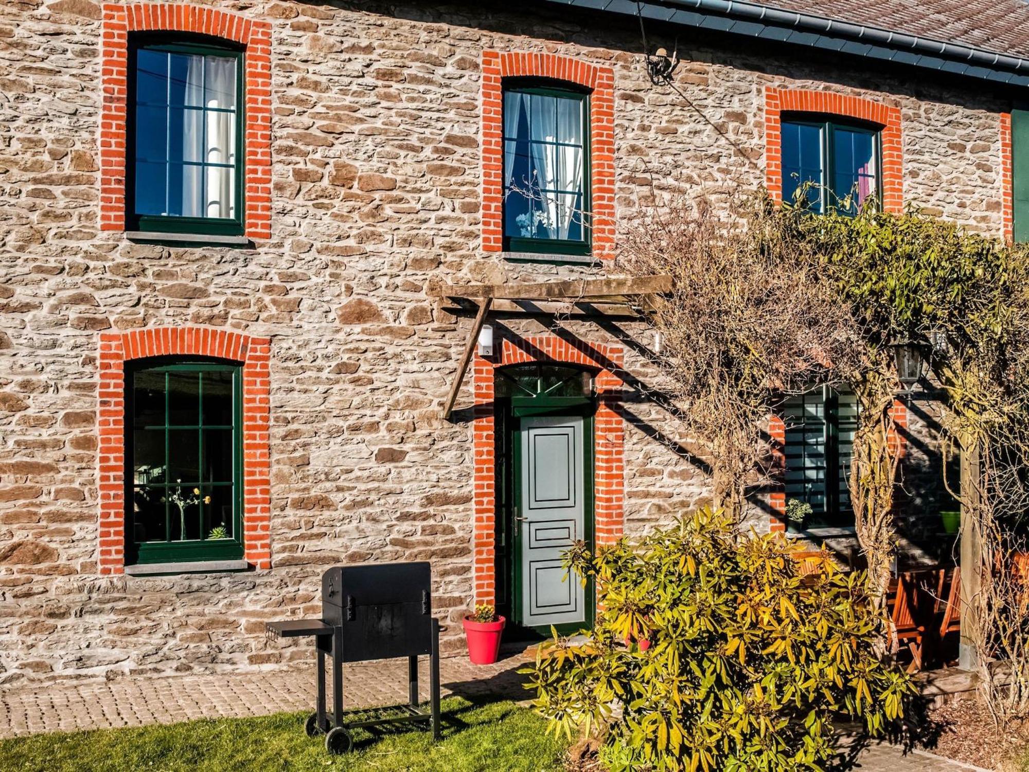 Pretty Farmhouse In Houffalize With Courtyard Exterior photo